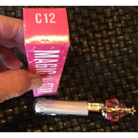 JEFFREE STAR - NWT - Magic Star Concealer in C12 (Medium Skin/Peach Undertones) - Picture 5 of 14